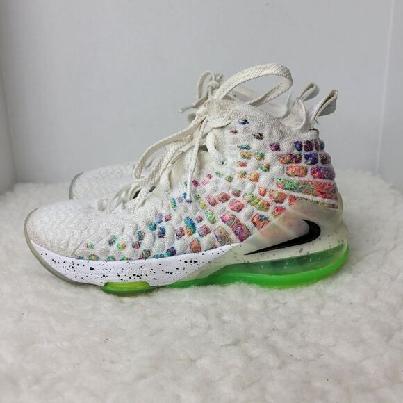 Nike LeBron 17 Air Command Force 2020 Men's Shoes  Size 5 BQ3177-100 Muticolor - Picture 3 of 9